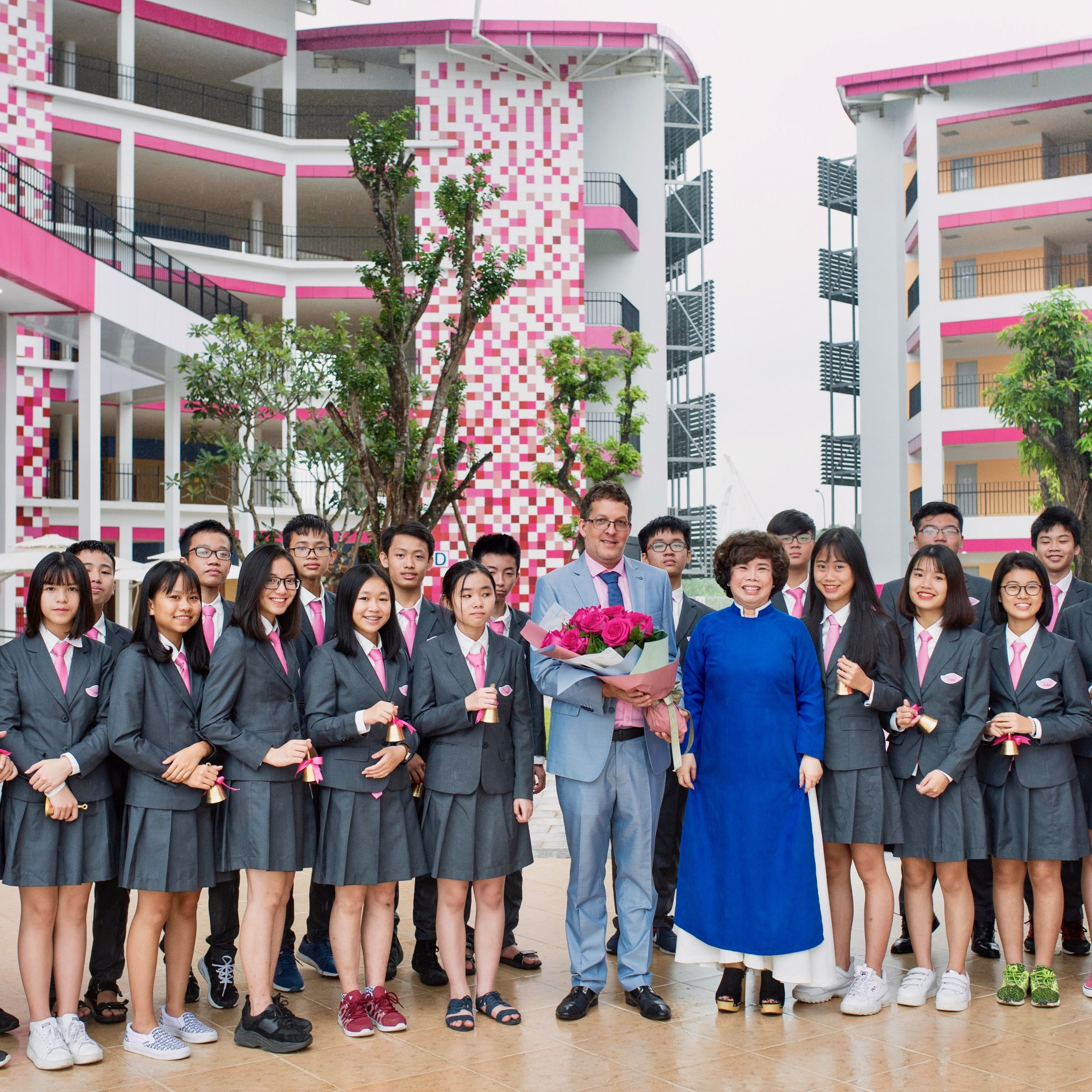 Madame Visits Hoà Lạc Campus