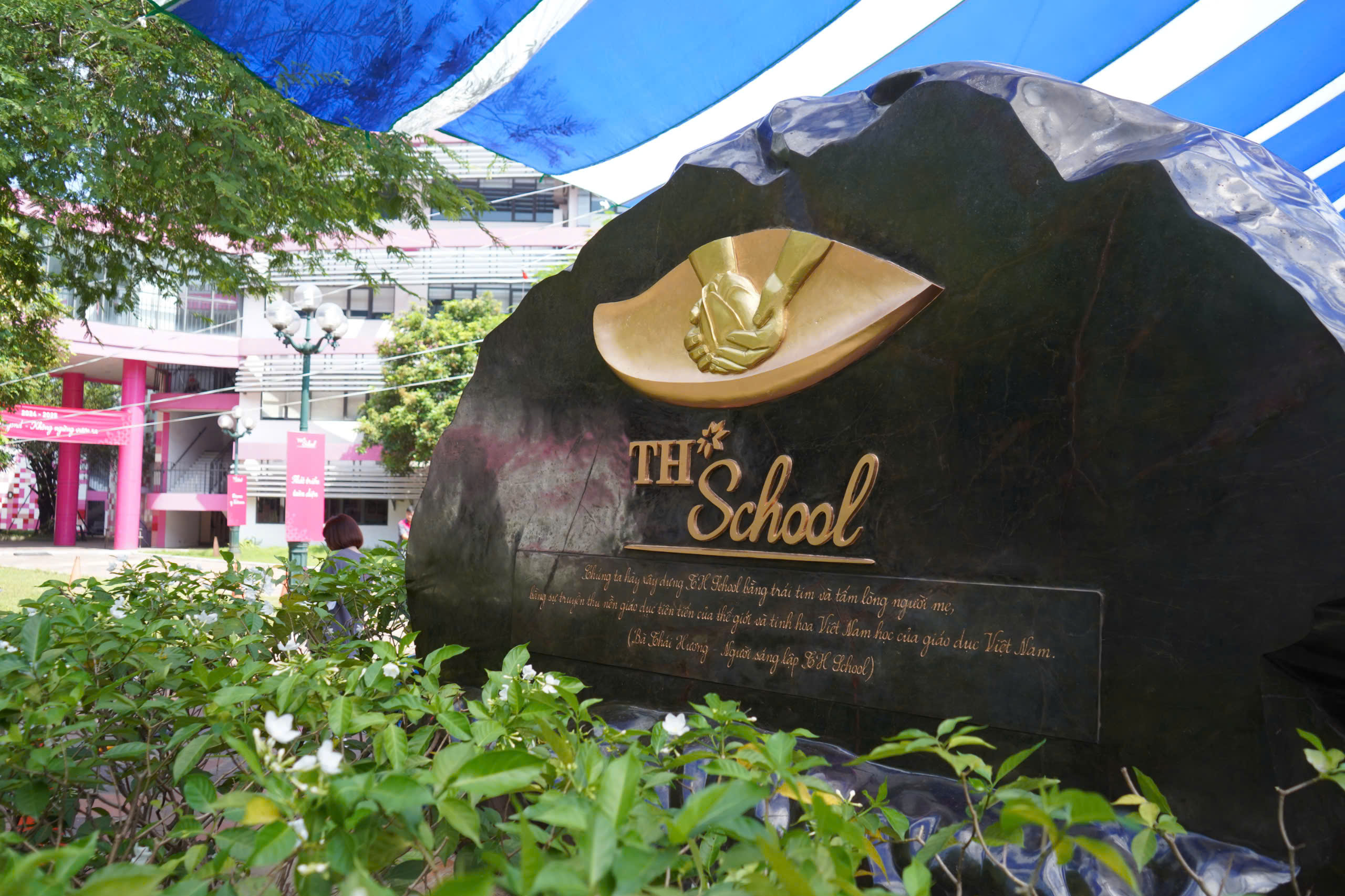 School Secretary for TH School Hoa Lac (6 month Temporary Position to Cover for Main Employee on Maternity Leave)
