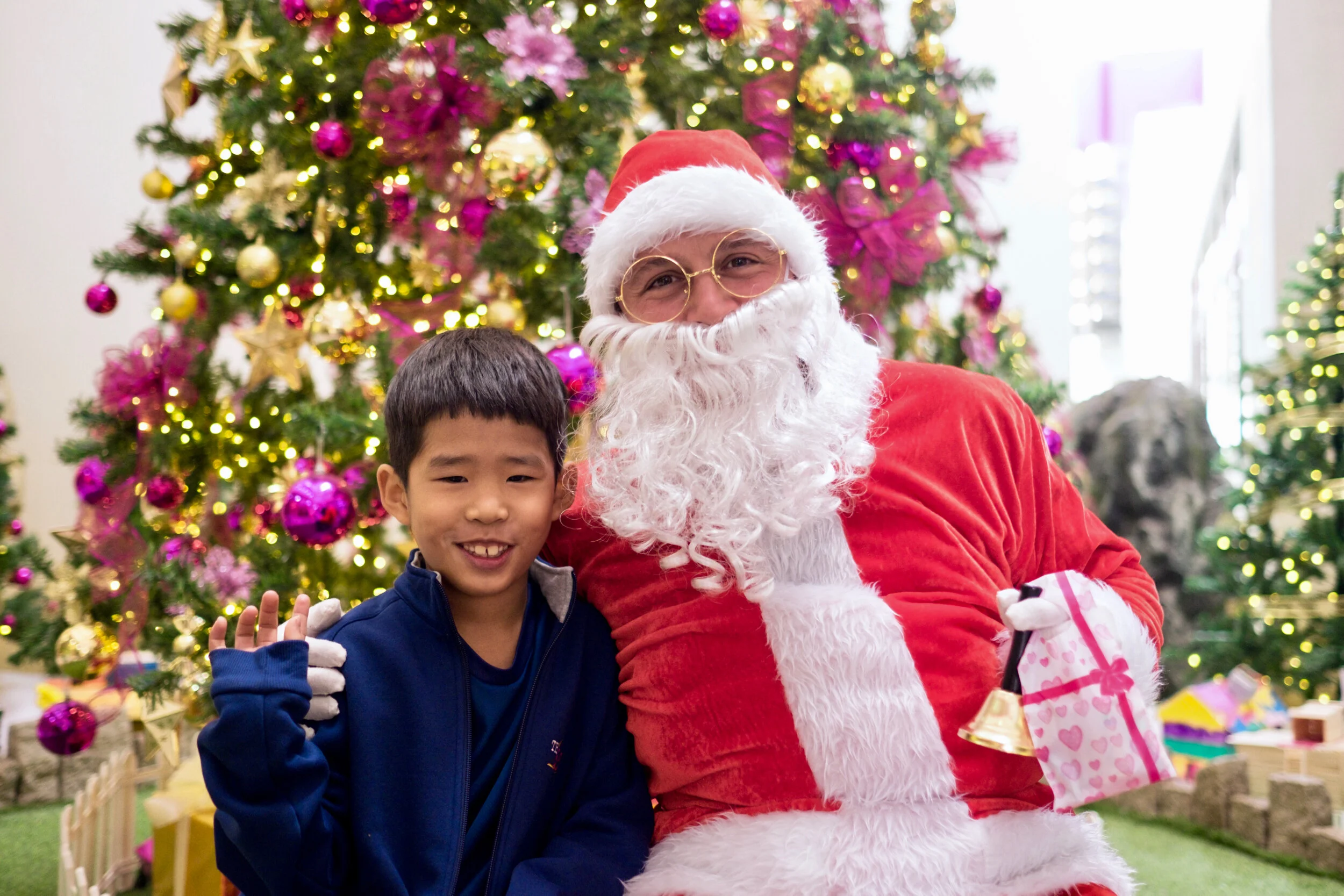 Photoshoot with Santa Clause-172.jpg