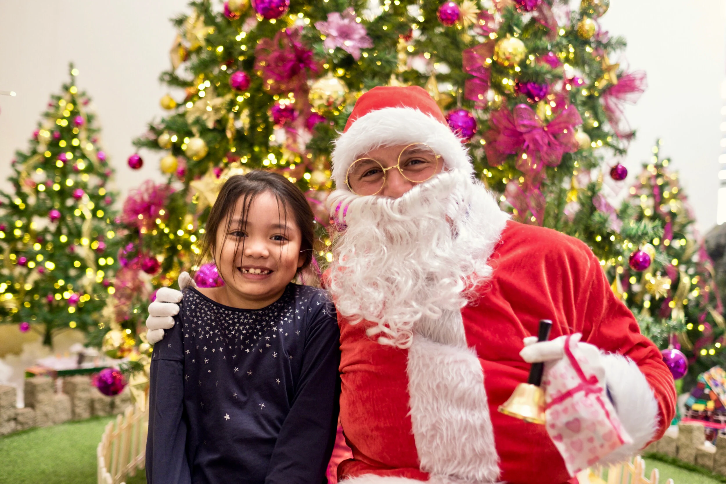 Photoshoot with Santa Clause-190.jpg