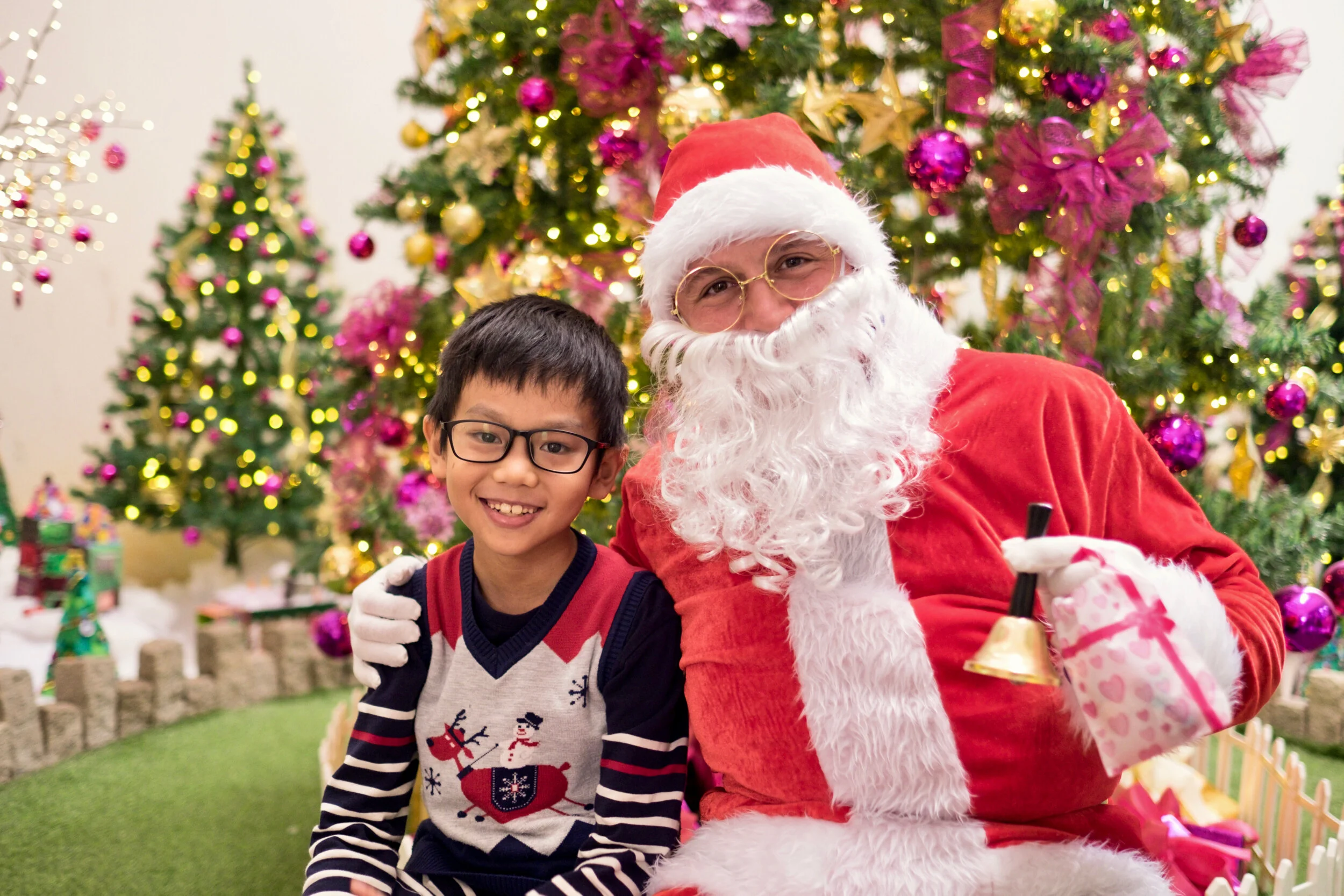 Photoshoot with Santa Clause-199.jpg