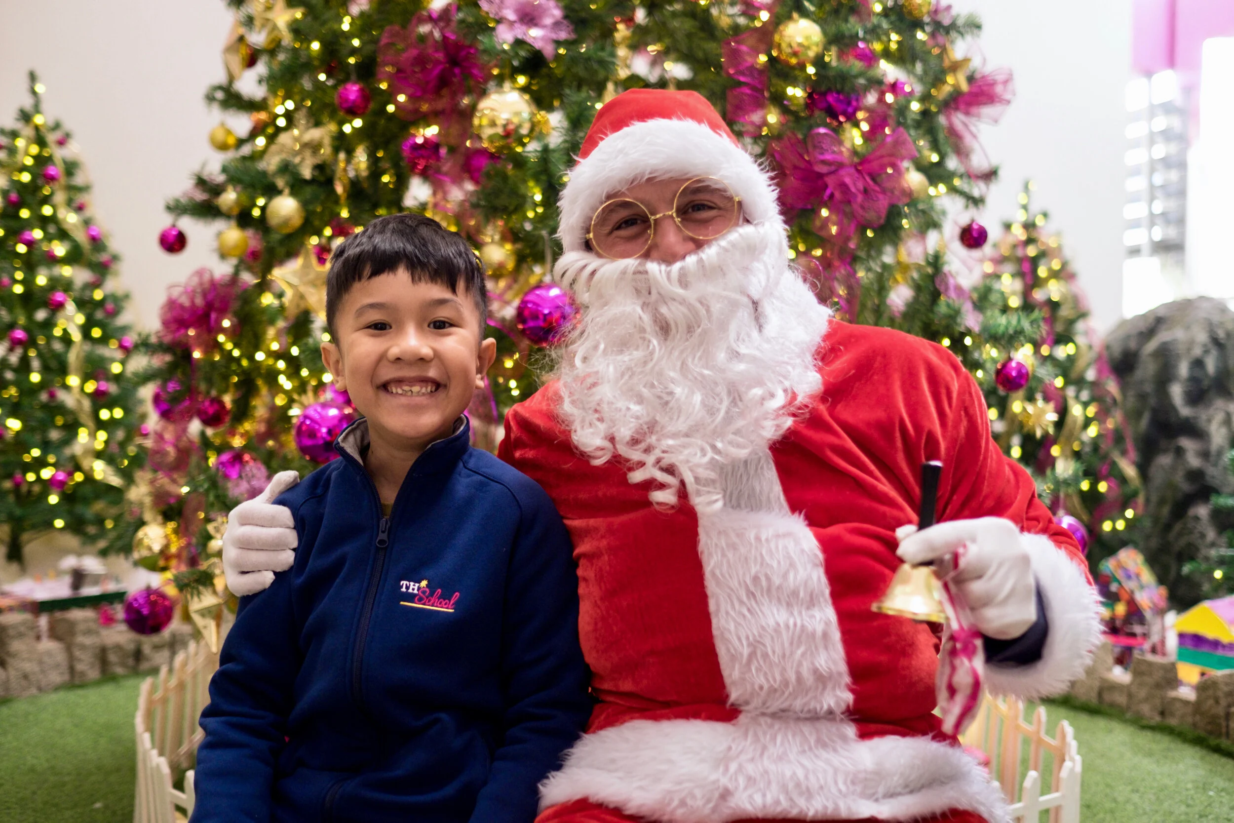 Photoshoot with Santa Clause-213.jpg