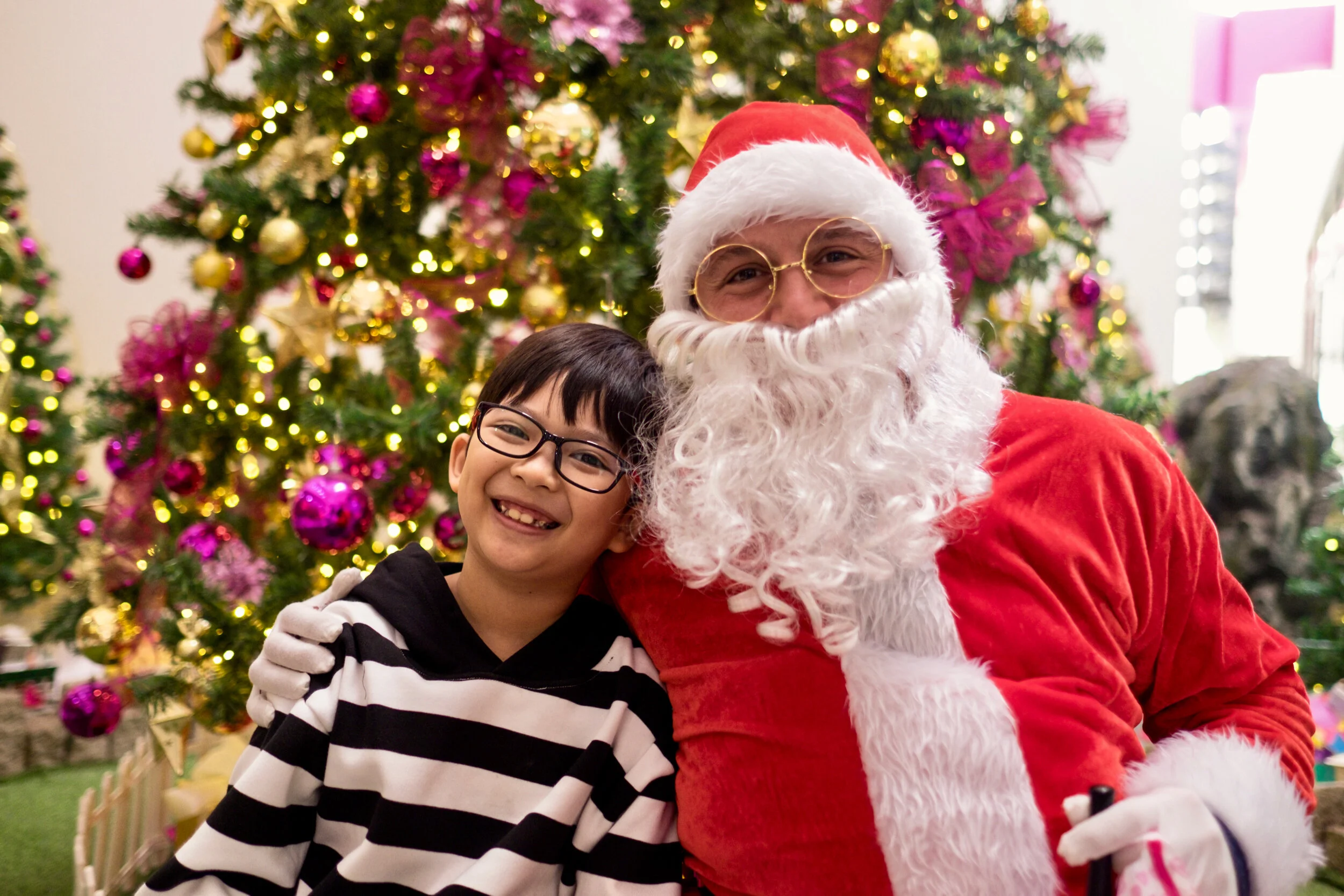 Photoshoot with Santa Clause-231.jpg