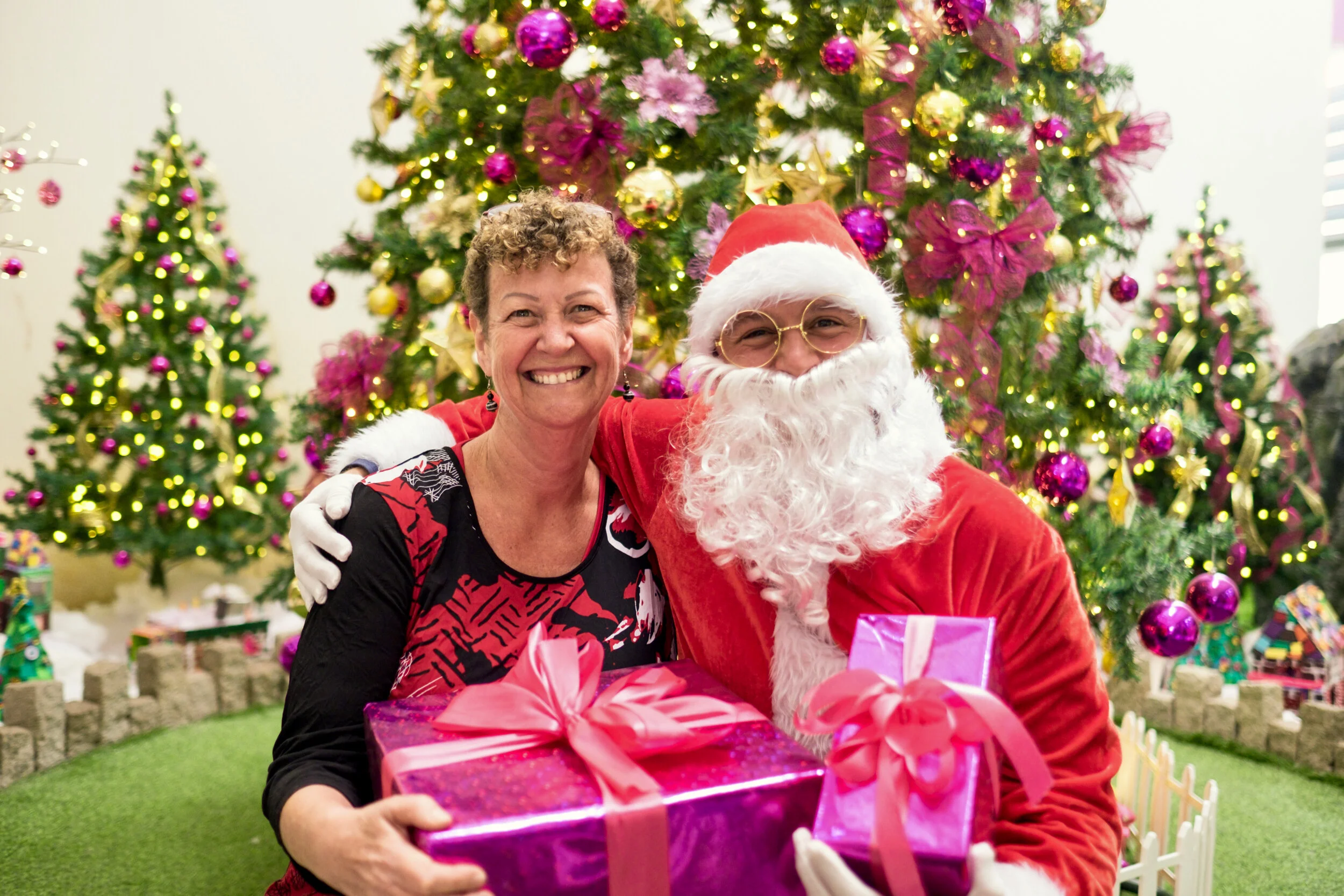 Photoshoot with Santa Clause-92.jpg